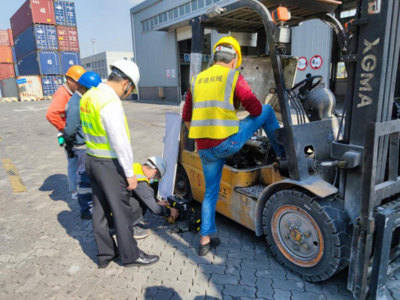 海沧生态环境局加强移动源监督管理，开展非道路移动机械排气检测